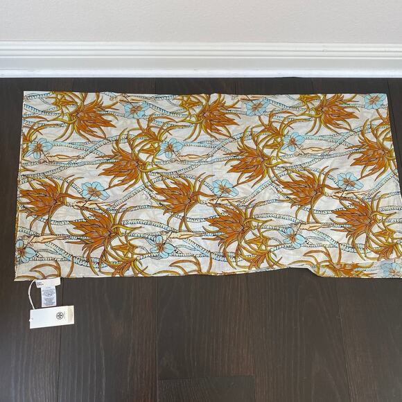 Last 2‼️NWT Tory Burch Women's Climbing Palms Square Scarf 144936 - Picture 3 of 9